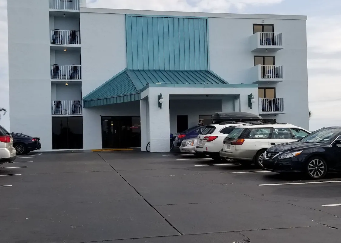 Beachside Hotel hotel hero