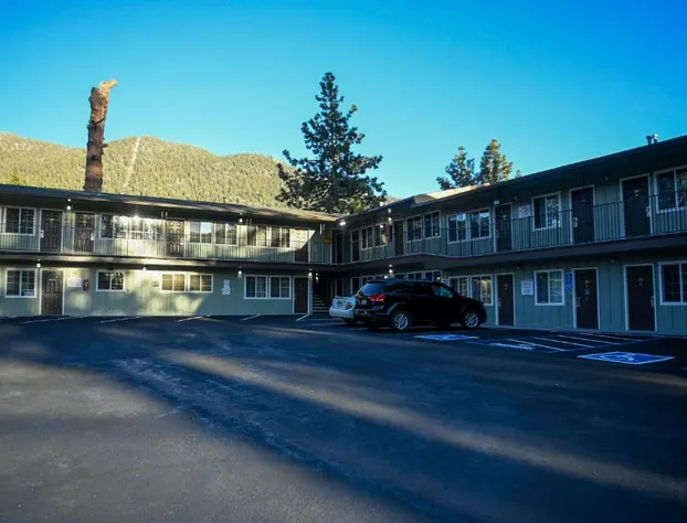 Budget INN At The Heavenly Gondola hotel detail image 3