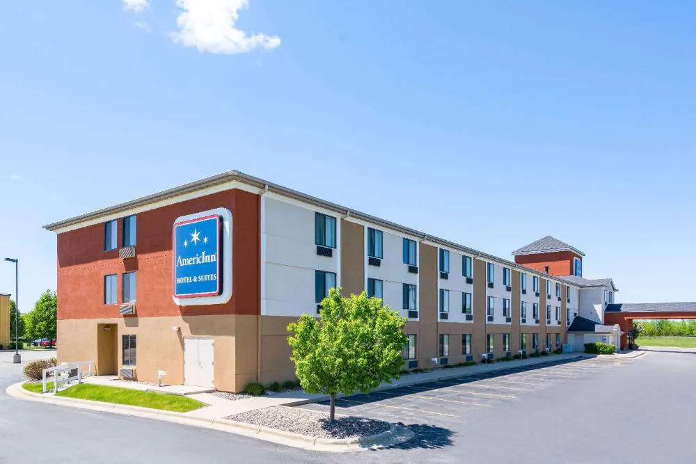 AmericInn by Wyndham Rochester hotel hero