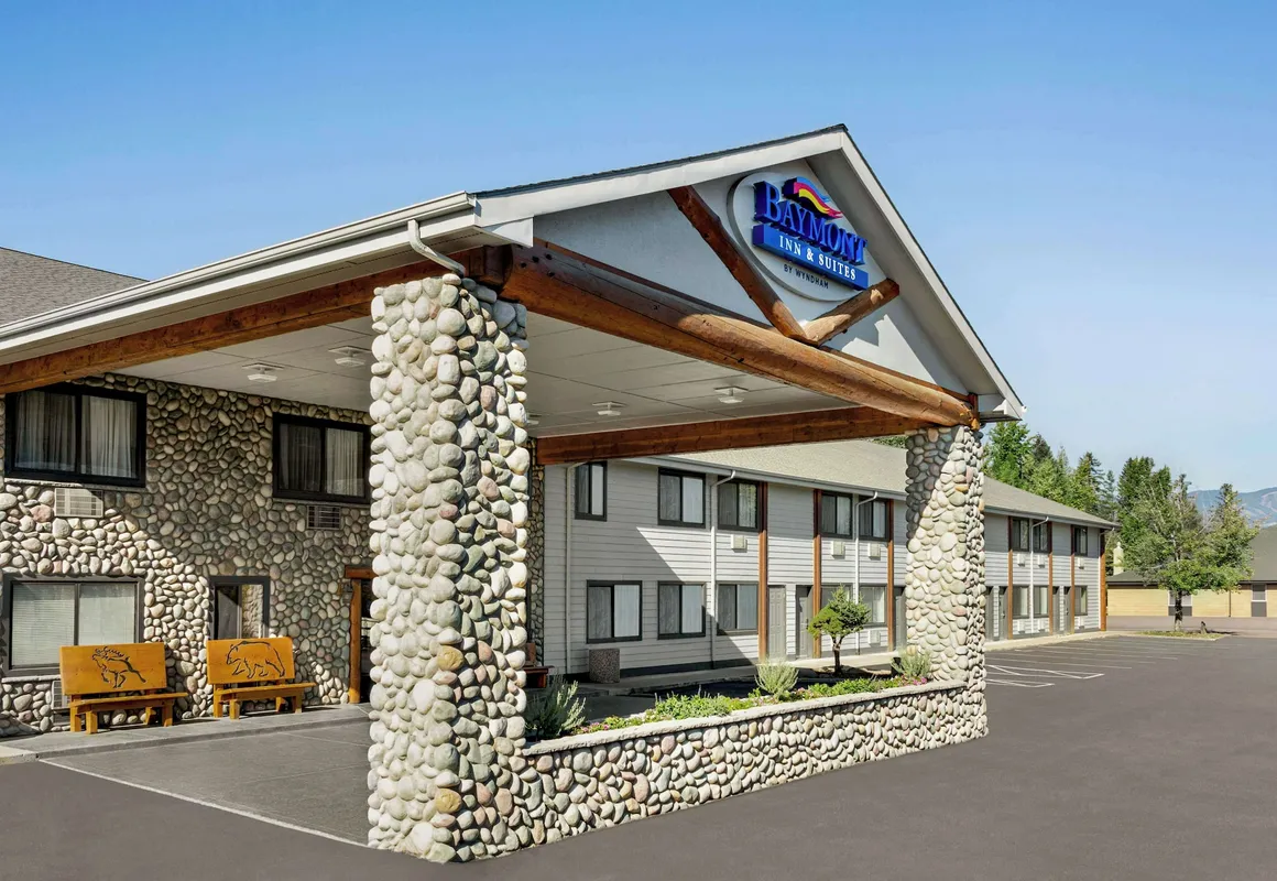 Baymont by Wyndham Whitefish hotel hero