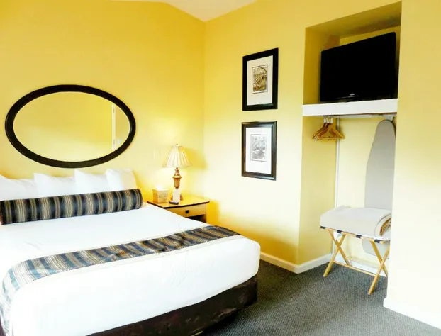Sea Breeze Inn And Cottages hotel detail image 1