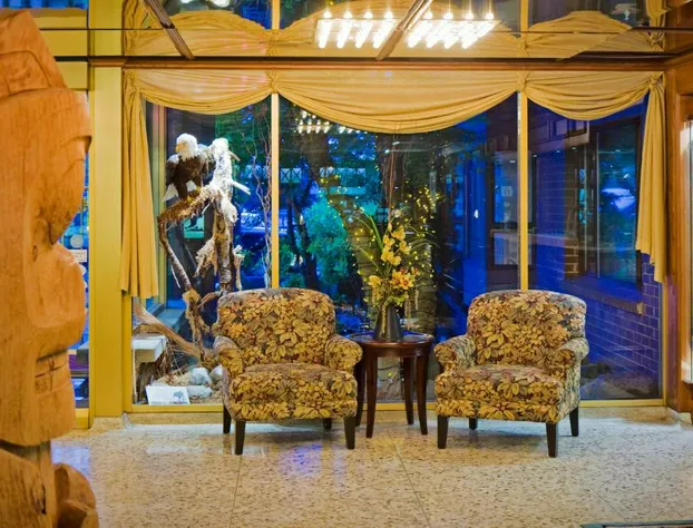 Crest Hotel hotel detail image 2