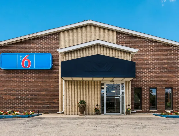 Motel 6 Madison, WI - East hotel detail image 2