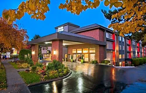 Silver Cloud Hotel - Seattle University of Washington District hotel hero