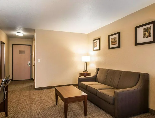 Quality Inn & Suites Bethany hotel detail image 2