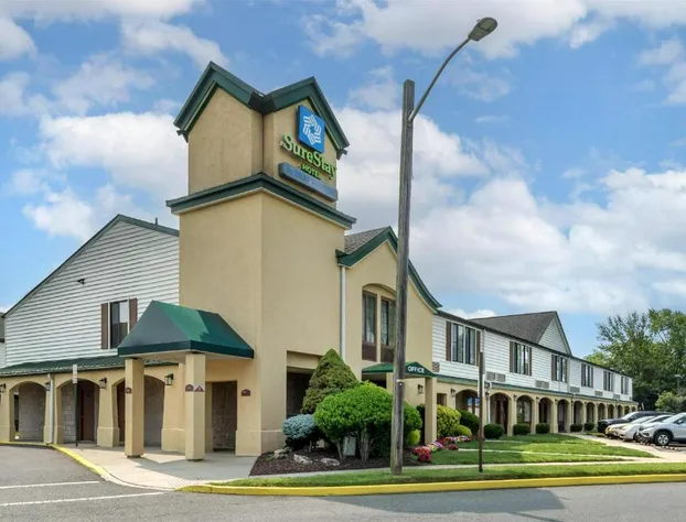 SureStay Hotel by Best Western East Brunswick hotel detail image 2