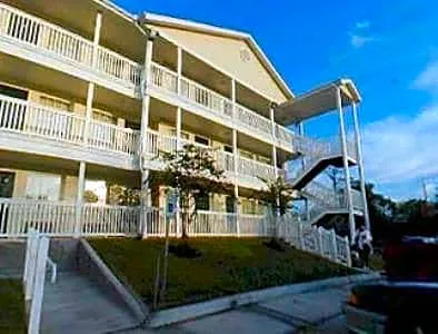 InTown Suites Extended Stay Gulfport MS hotel detail image 1