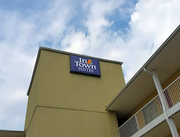 InTown Suites Extended Stay Gulfport MS hotel detail image 2