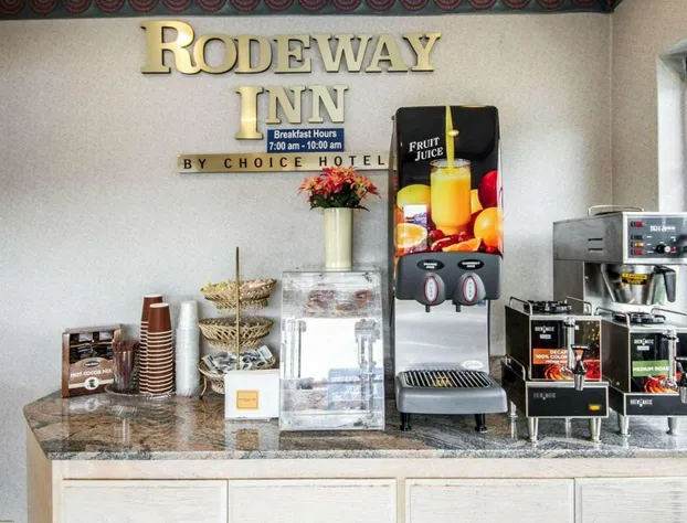 Rodeway Inn Monterey Near Fairgrounds hotel detail image 4