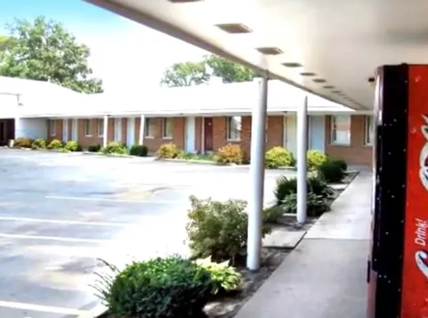 Monticello Inn hotel detail image 1