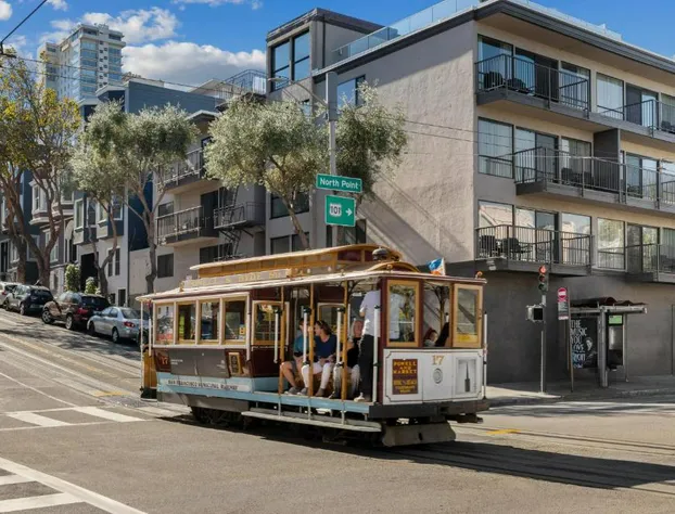 Suites At Fishermans Wharf hotel detail image 4