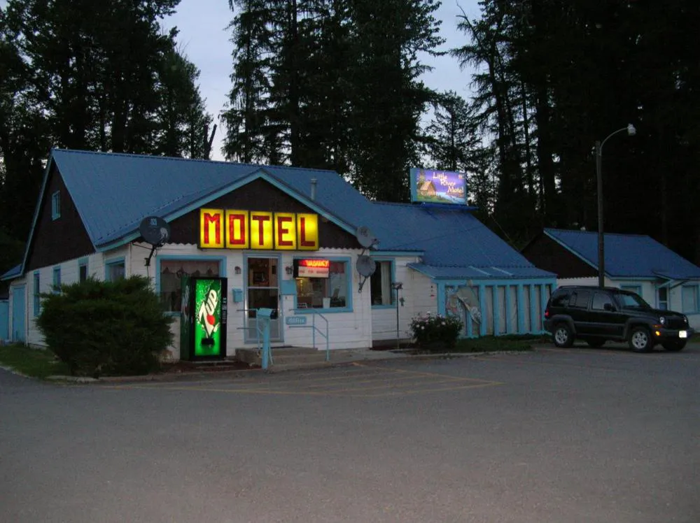 Little River Motel hotel hero