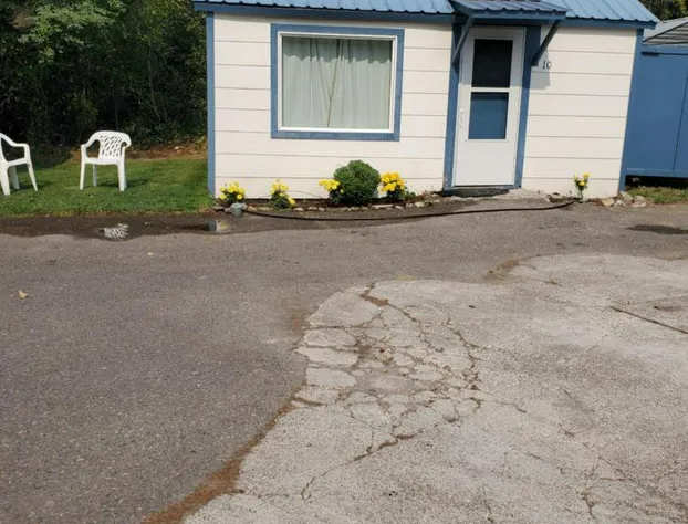 Little River Motel hotel detail image 4