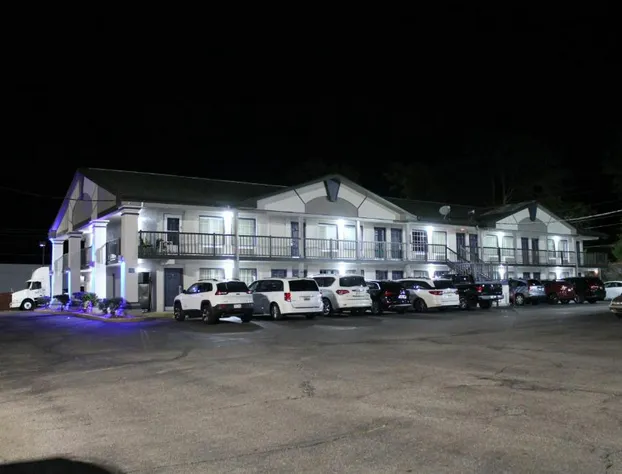 Americas Best Value Inn Tuscaloosa hotel detail image 1