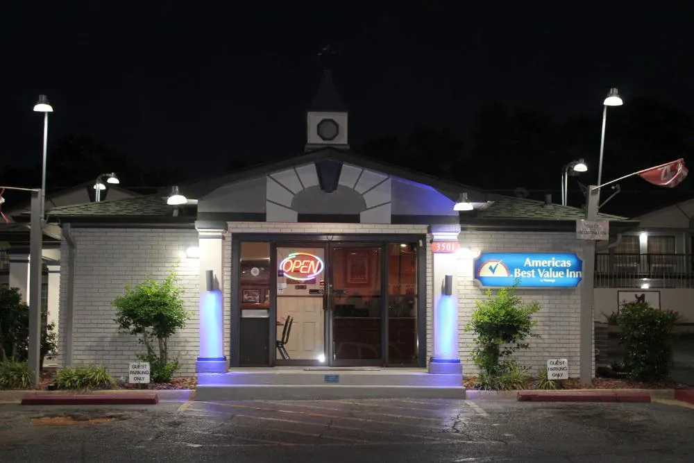 Americas Best Value Inn Tuscaloosa hotel hero