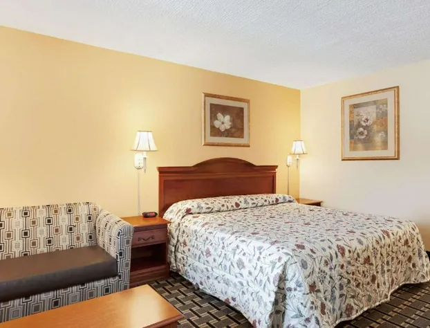 Knights Inn Mount Laurel hotel detail image 3