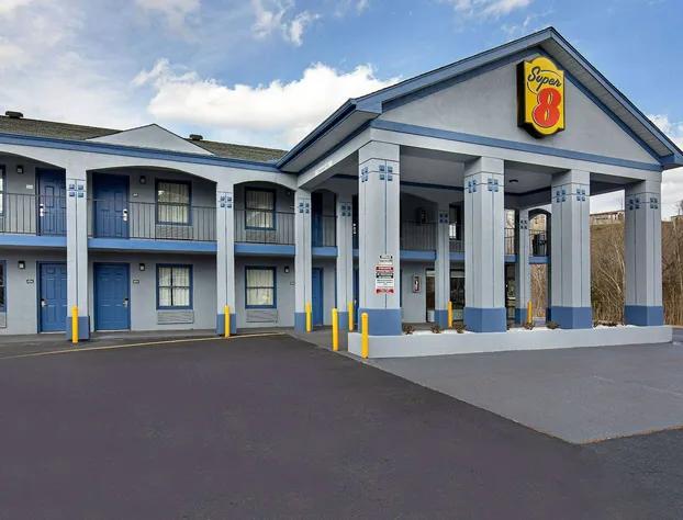 Super 8 by Wyndham Nashville West hotel detail image 1