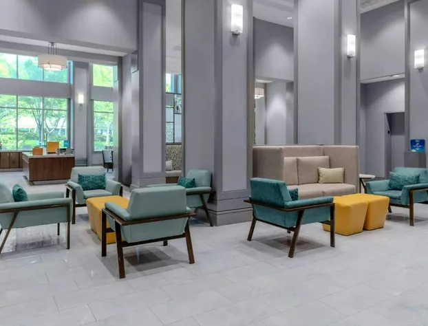 Hampton Inn & Suites Arlington Crystal City DCA hotel detail image 1