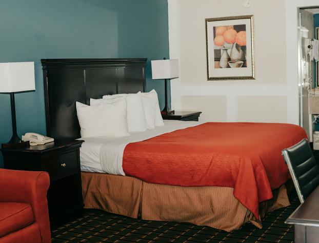 Victorian Inn & Suites hotel detail image 4