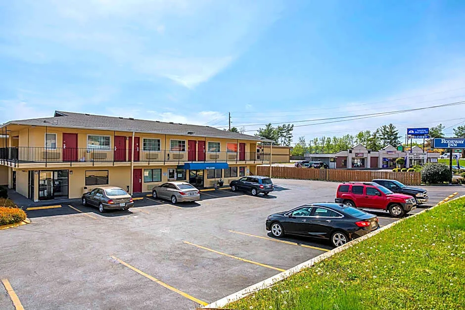 Rodeway Inn Nashville hotel hero