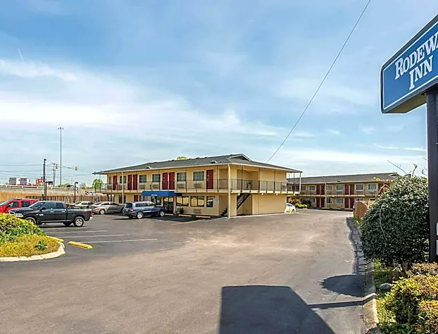 Rodeway Inn Nashville hotel detail image 1