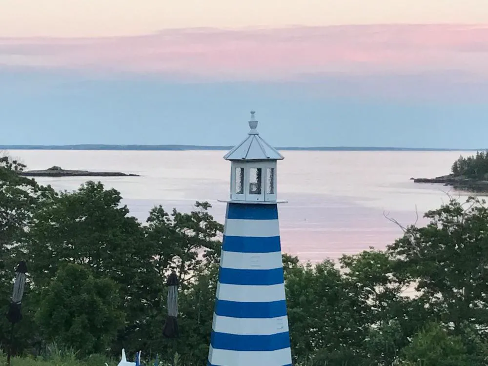 Ledges by the Bay hotel hero