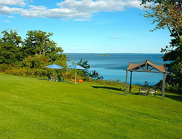 Ledges by the Bay hotel detail image 1