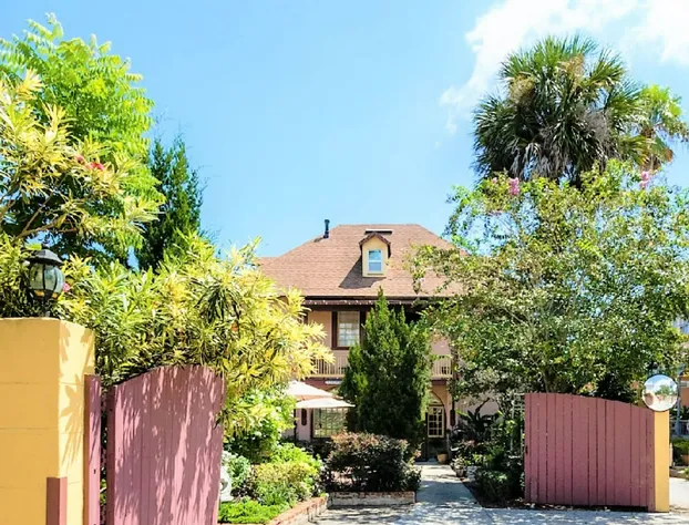 Casa De Solana Bed & Breakfast hotel detail image 1