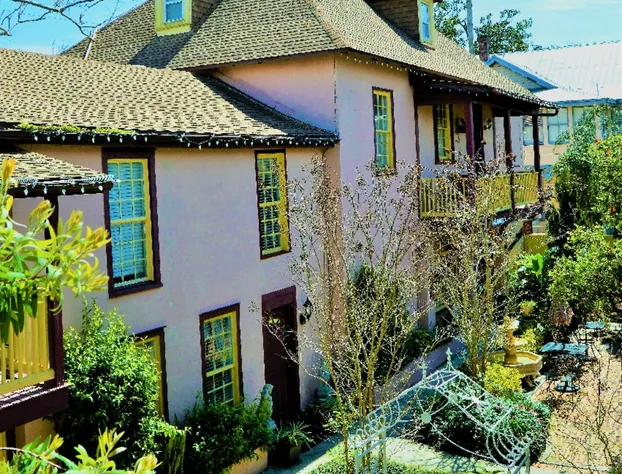 Casa De Solana Bed & Breakfast hotel detail image 2