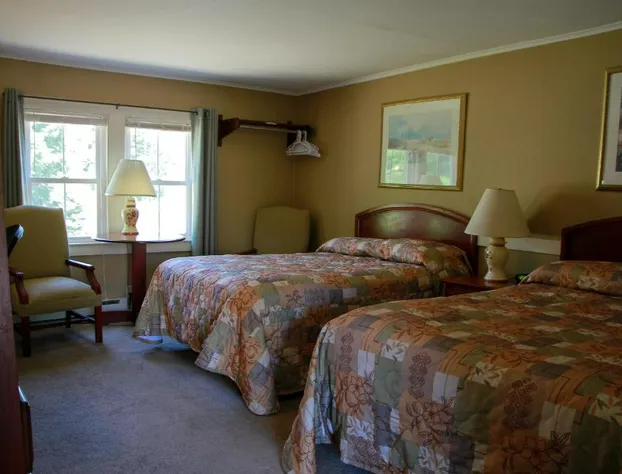 Kennebunk Gallery Motel & Cottages hotel detail image 4