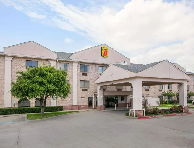 Super 8 by Wyndham Garland North Dallas Area hotel detail image 1