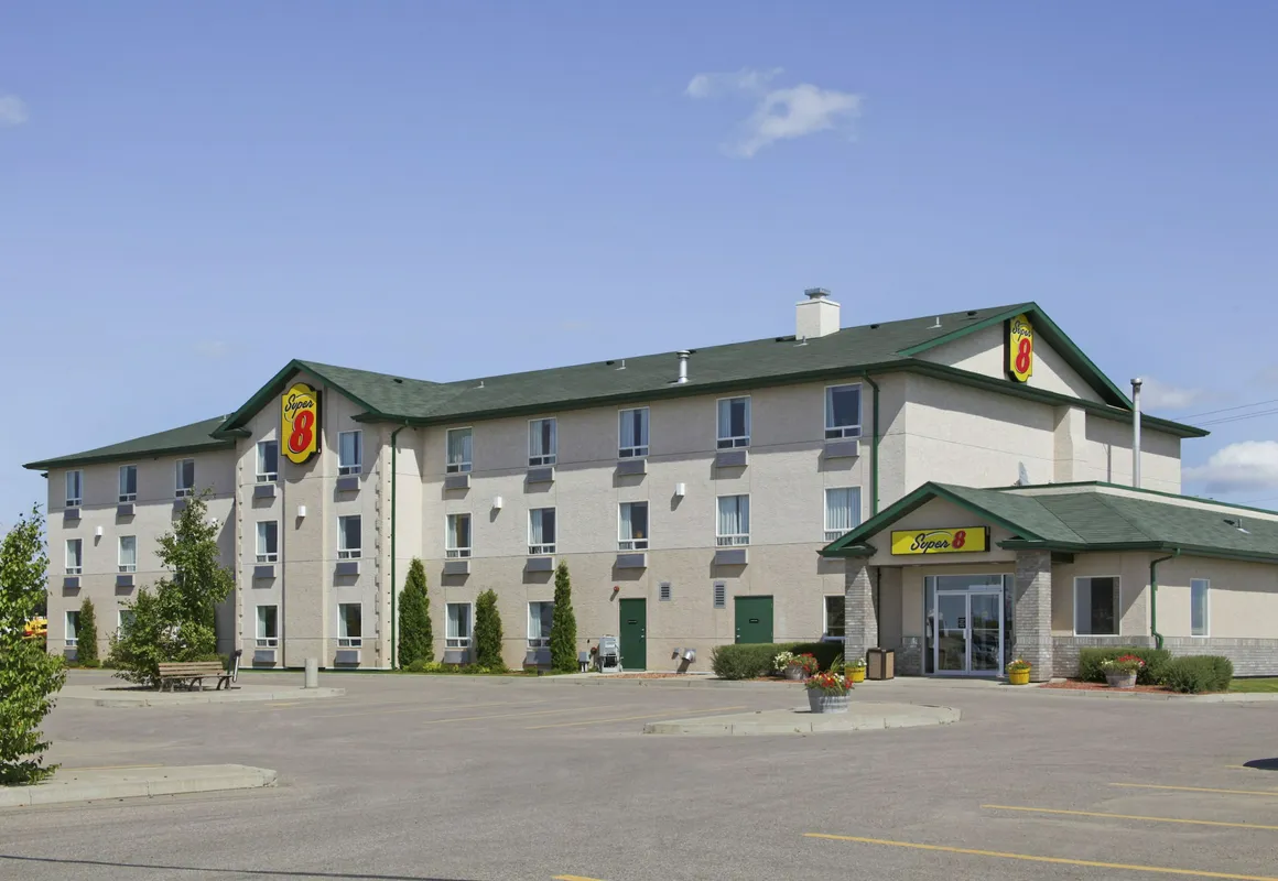 Super 8 by Wyndham Prince Albert hotel hero