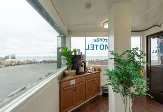 Sea Breeze Motel hotel detail image 2