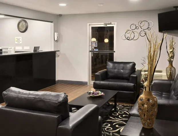 Super 8 by Wyndham Ardmore hotel detail image 2