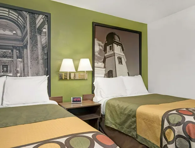 Super 8 by Wyndham Buffalo hotel detail image 4