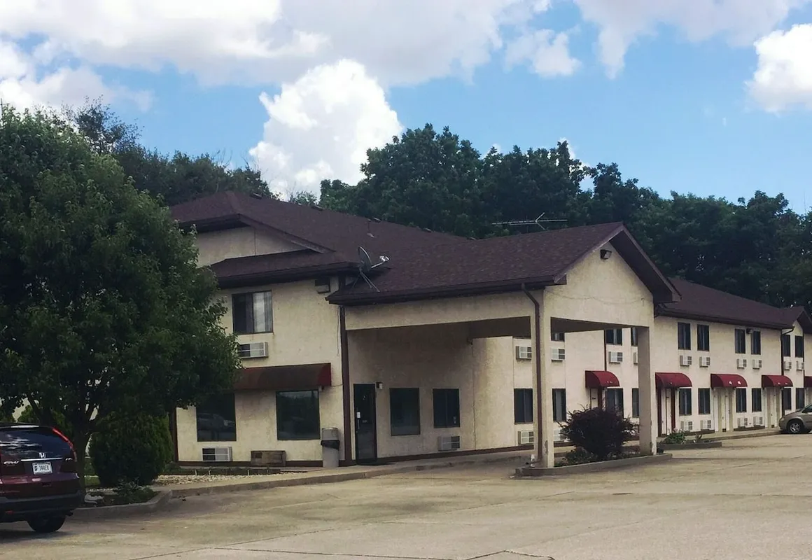 Anderson Chesterfield Travel Inn hotel hero