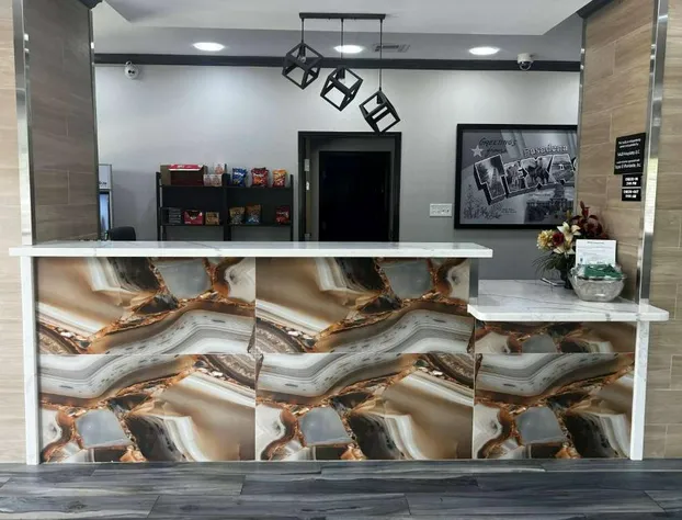 Super 8 by Wyndham Pasadena hotel detail image 2