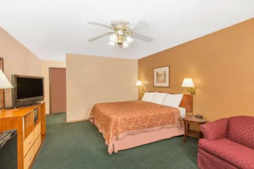 Travelodge by Wyndham Denison hotel detail image 3