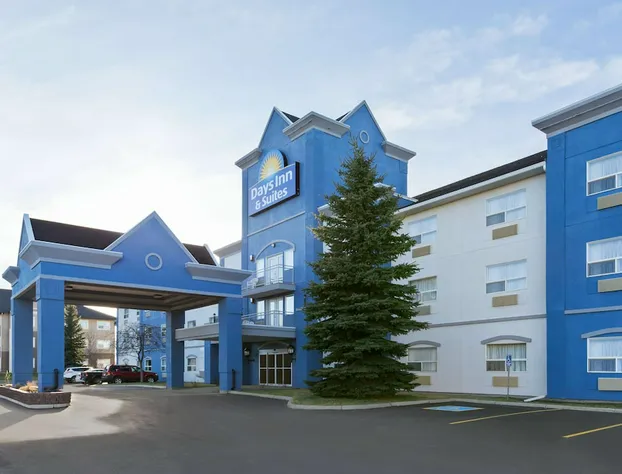 Days Inn & Suites by Wyndham Brooks hotel detail image 1