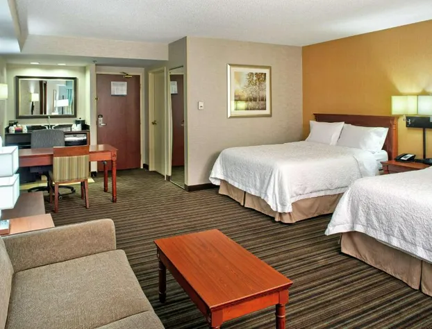 Hampton Inn & Suites by Hilton Toronto Airport hotel detail image 3