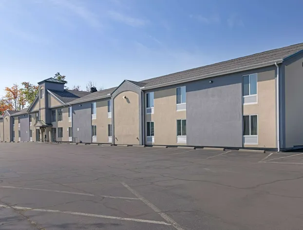 Quality Inn Lebanon - Hanover hotel detail image 2