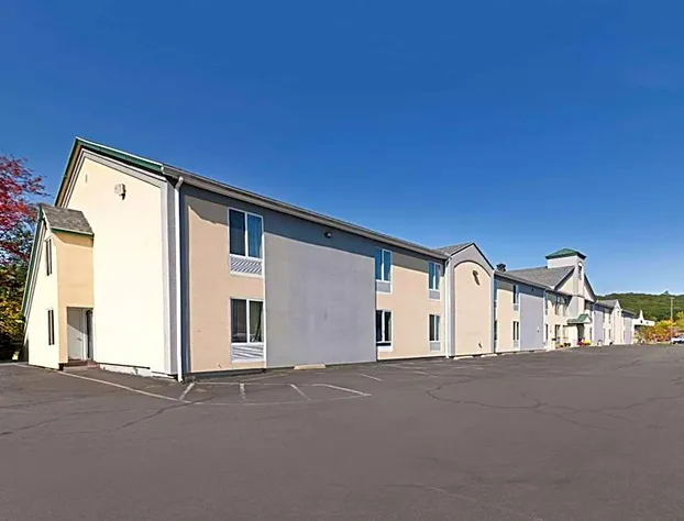 Quality Inn hotel detail image 1