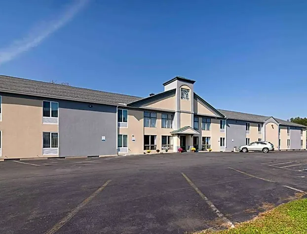 Quality Inn hotel detail image 4