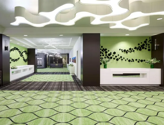 DoubleTree by Hilton Montreal hotel detail image 3