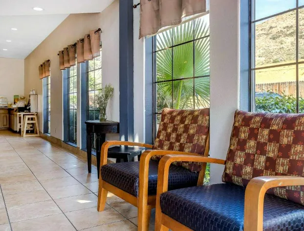 Quality Inn Fallbrook I-15 hotel detail image 4