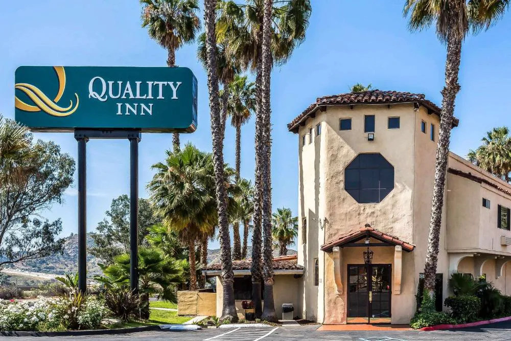 Quality Inn Fallbrook I-15 hotel hero