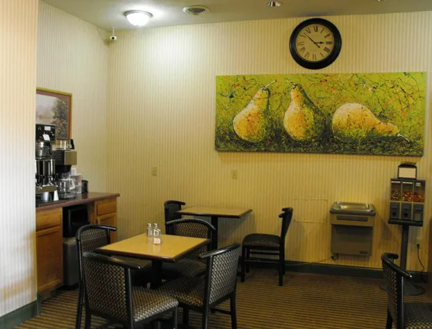 Americas Best Value Inn & Suites Three Rivers hotel detail image 1