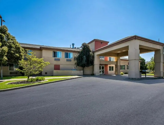 Americas Best Value Sandman Inn hotel detail image 1