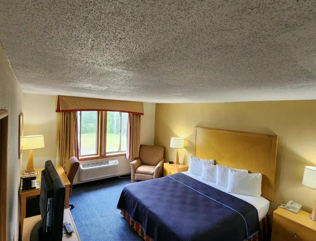 Katahdin Inn & Suites hotel detail image 4