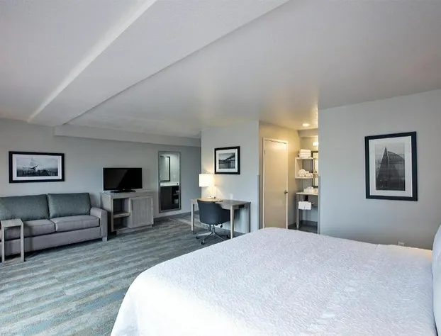 Hampton Inn & Suites Hermosa Beach hotel detail image 4